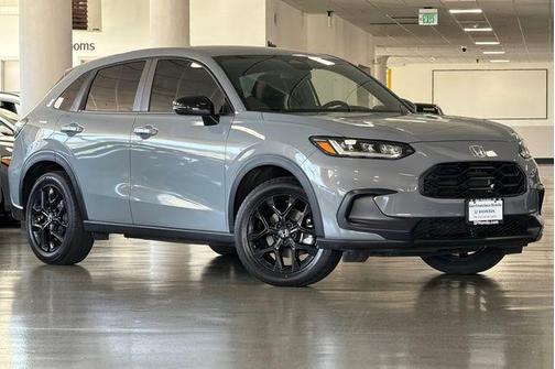 Urban Gray Pearl 2025 Honda HR-V Sport