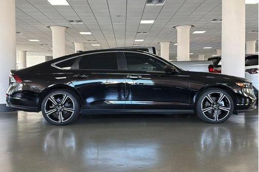 Crystal Black Pearl 2025 Honda Accord Hybrid Sport