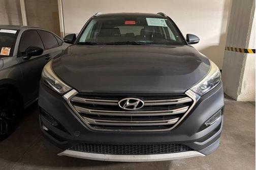 Coliseum Grey 2017 Hyundai TUCSON Limited