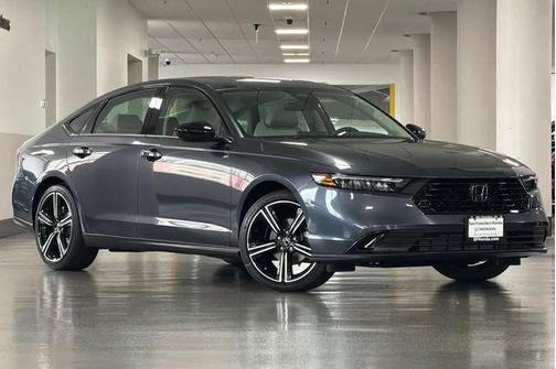 Meteorite Gray Metallic 2026 Honda Accord SE