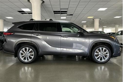 2023 Toyota Highlander Hybrid Limited