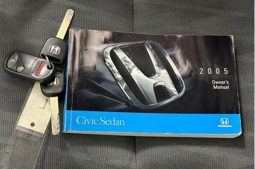Magnesium Metallic 2005 Honda Civic LX