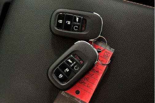 Still Night Pearl 2025 Honda CR-V Hybrid Sport-L