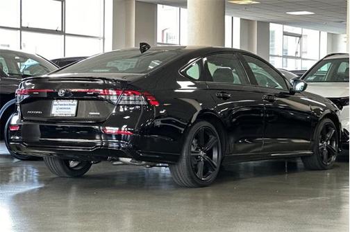 2025 Honda Accord Hybrid Sport-L
