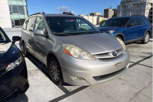 Silver Shadow Pearl 2008 Toyota Sienna XLE