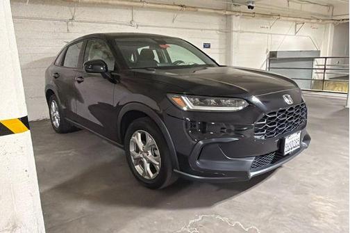 Crystal Black Pearl 2024 Honda HR-V LX