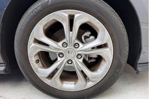 Meteorite Gray Metallic 2024 Honda Accord LX