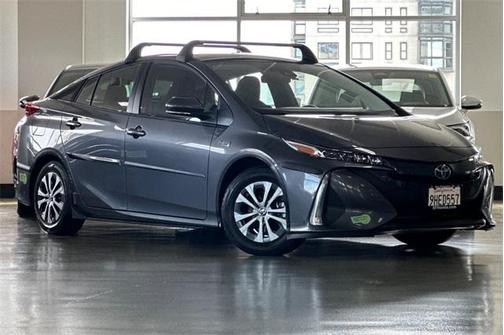 2022 Toyota Prius Prime LE