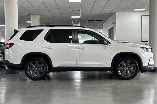 2025 Honda Pilot Sport