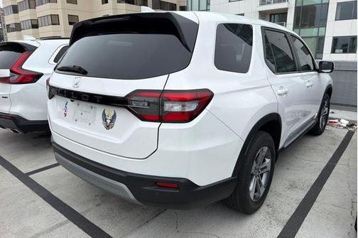 Platinum White Pearl 2025 Honda Pilot EX-L
