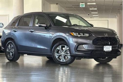 Urban Gray Pearl 2026 Honda HR-V LX