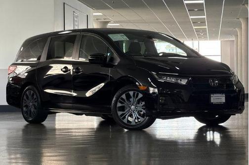 Crystal Black Pearl 2025 Honda Odyssey Touring