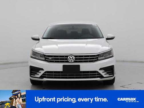 2017 Volkswagen Passat R-Line