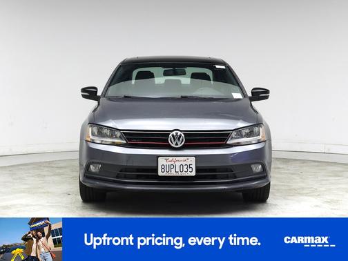 Gray 2018 Volkswagen Jetta SE Sport