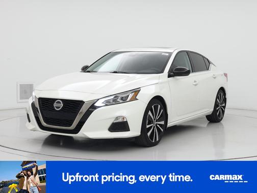 White 2021 Nissan Altima SR