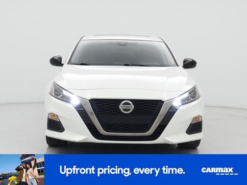 White 2021 Nissan Altima SR
