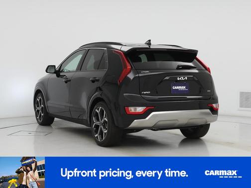Black 2023 Kia Niro EX