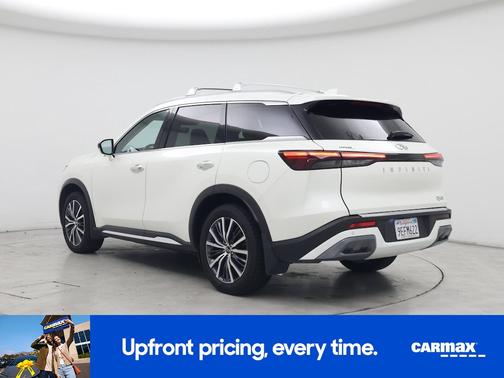 White 2023 INFINITI QX60 Sensory