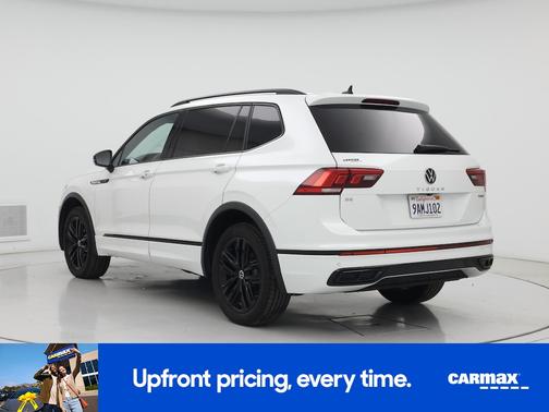 White 2022 Volkswagen Tiguan SE R-Line Black