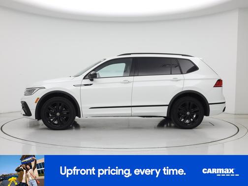 White 2022 Volkswagen Tiguan SE R-Line Black