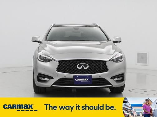 2019 INFINITI QX30 Essential
