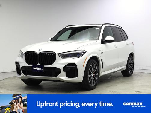 White 2022 BMW X5 PHEV XDrive45e