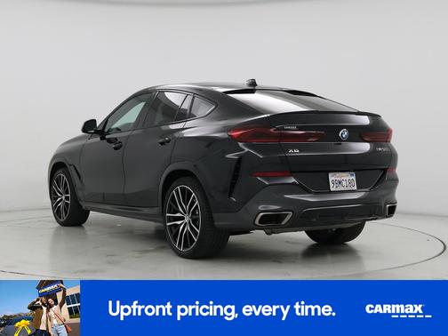 2022 BMW X6 M50i