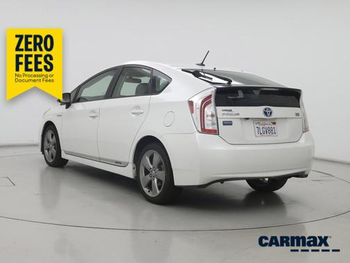 White 2015 Toyota Prius Persona Series