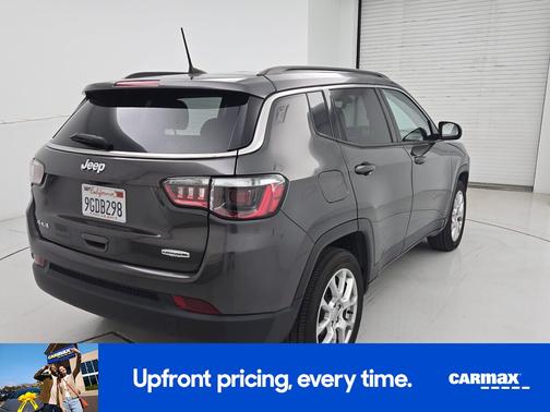 Gray 2022 Jeep Compass Latitude Lux