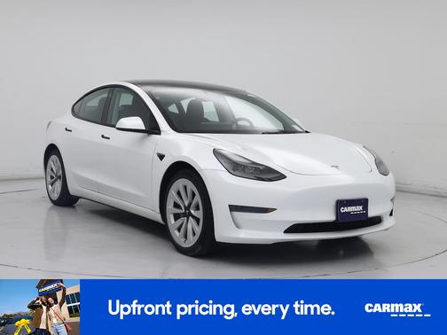 White 2022 Tesla Model 3
