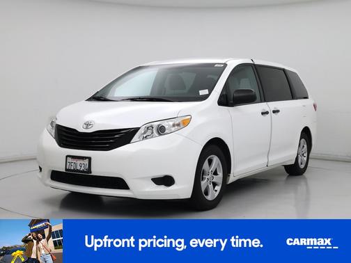 White 2015 Toyota Sienna L