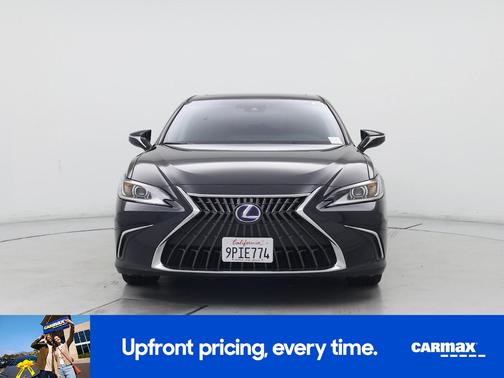 2022 Lexus ES 300h 