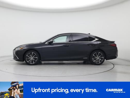 2022 Lexus ES 300h 