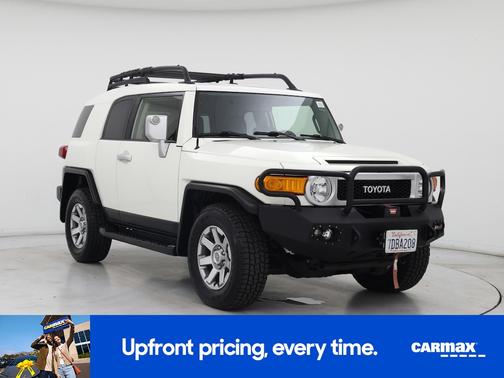 White 2014 Toyota FJ Cruiser