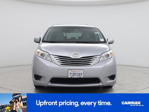 2016 Toyota Sienna LE