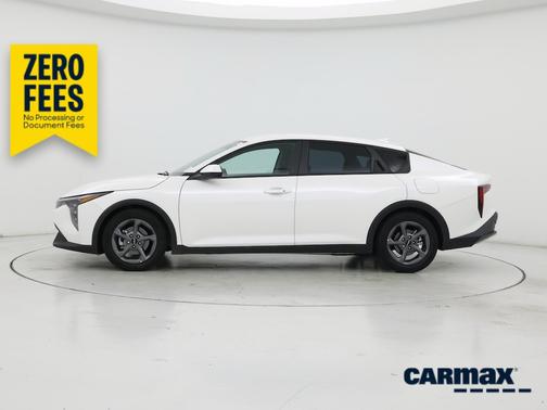 White 2025 Kia K4 LXS