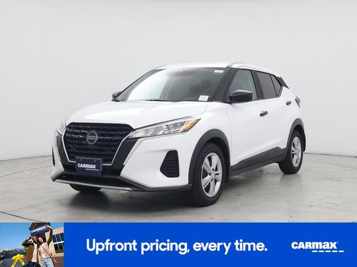 White 2021 Nissan Kicks S