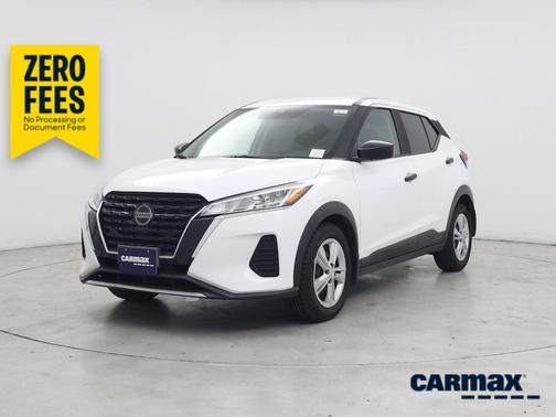White 2021 Nissan Kicks S