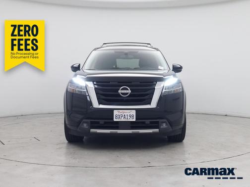 Black 2022 Nissan Pathfinder SL