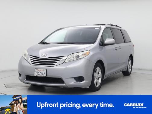 2016 Toyota Sienna LE