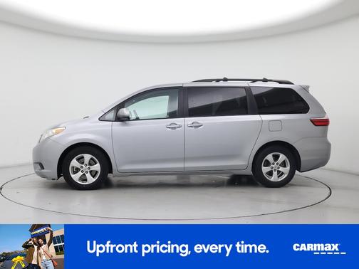 2016 Toyota Sienna LE