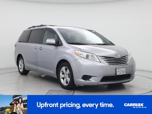 2016 Toyota Sienna LE