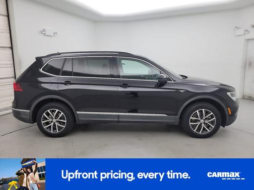 Black 2020 Volkswagen Tiguan SE