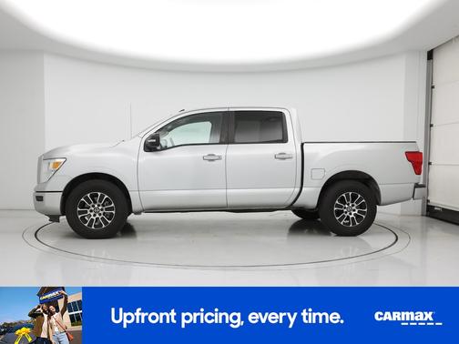 2020 Nissan Titan SV