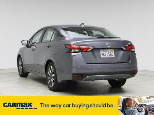 2022 Nissan Versa SV