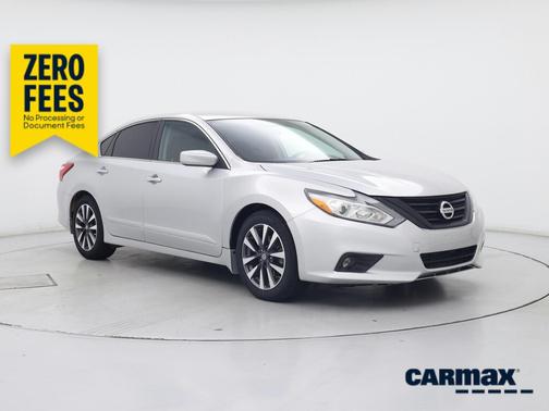 Silver 2016 Nissan Altima SV