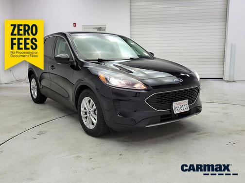 Black 2021 Ford Escape SE