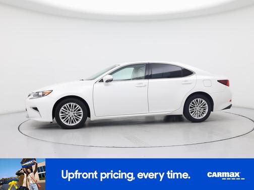 White 2017 Lexus ES 350