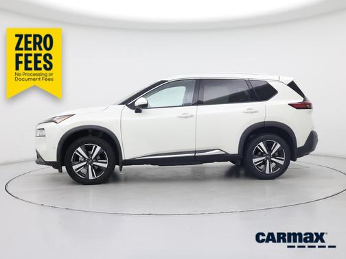 White 2023 Nissan Rogue SL