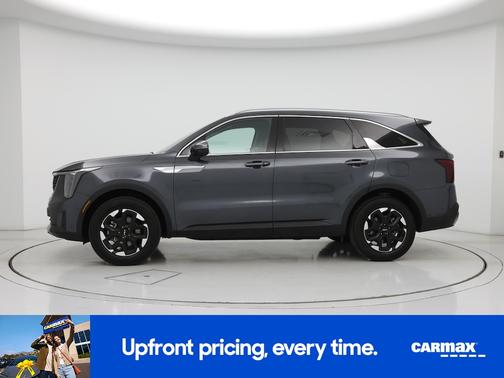 Gray 2025 Kia Sorento S
